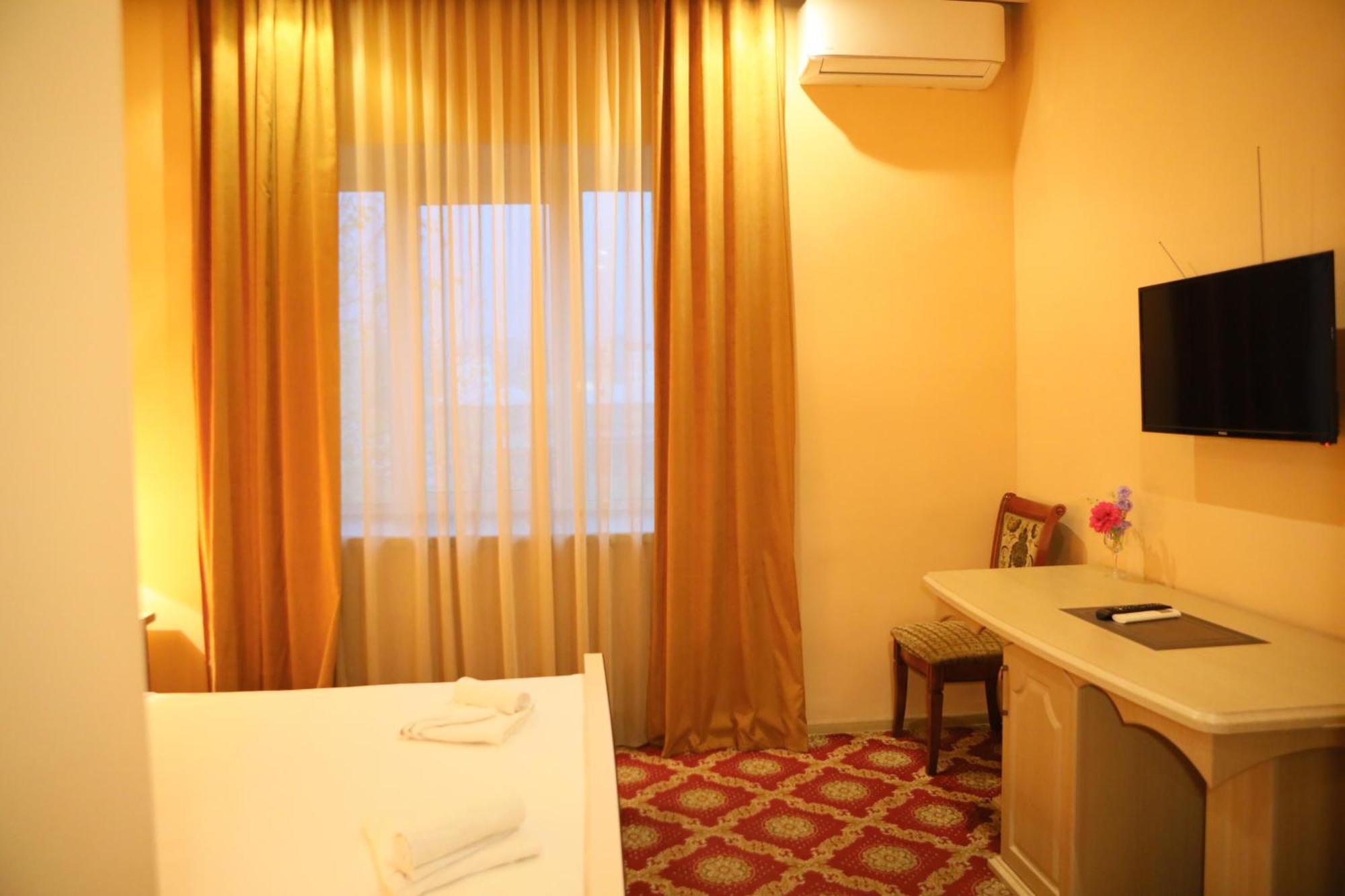 Elko Hotel Yerevan Luaran gambar